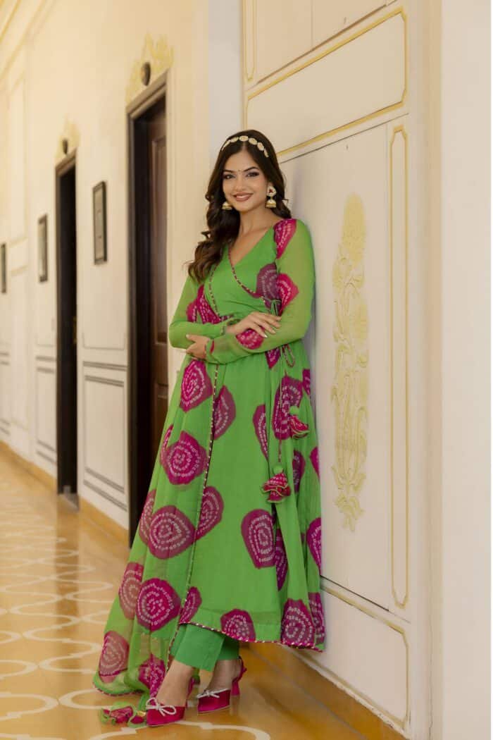 Green Bandhej Suit Set - Image 8