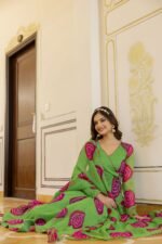Green Bandhej Suit Set - Image 2