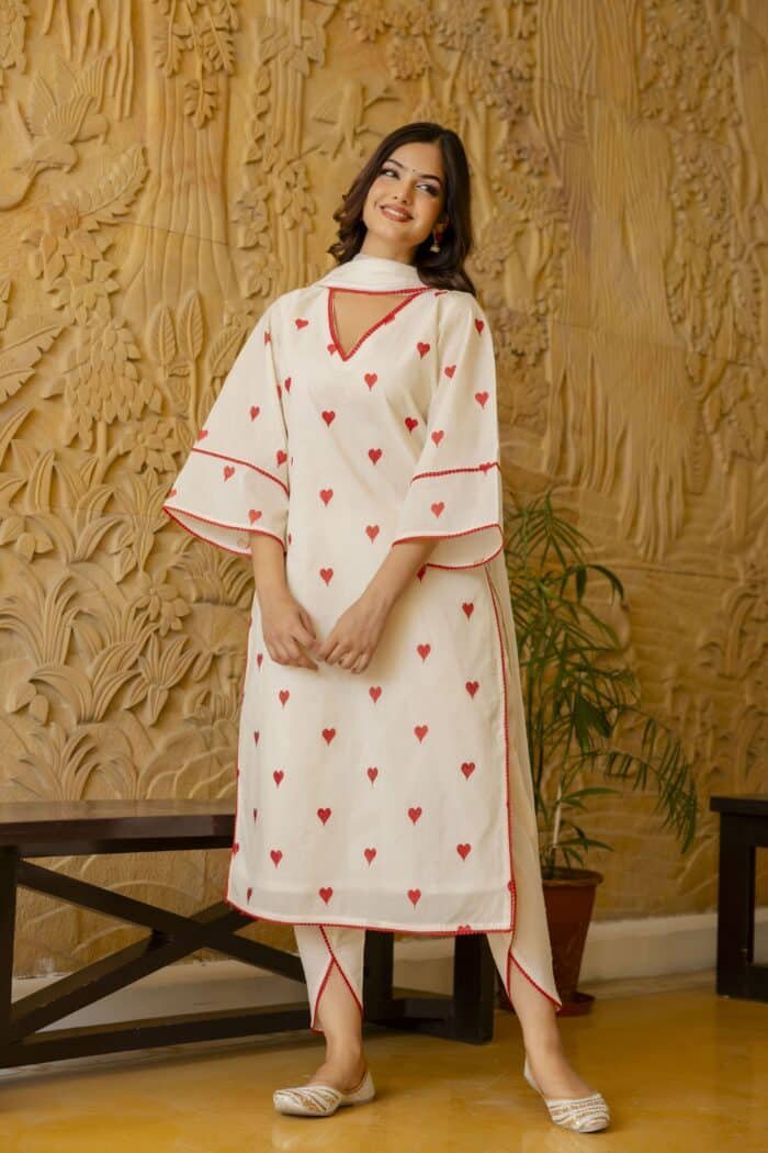 Heart Embroidered Kurta Set - Image 10