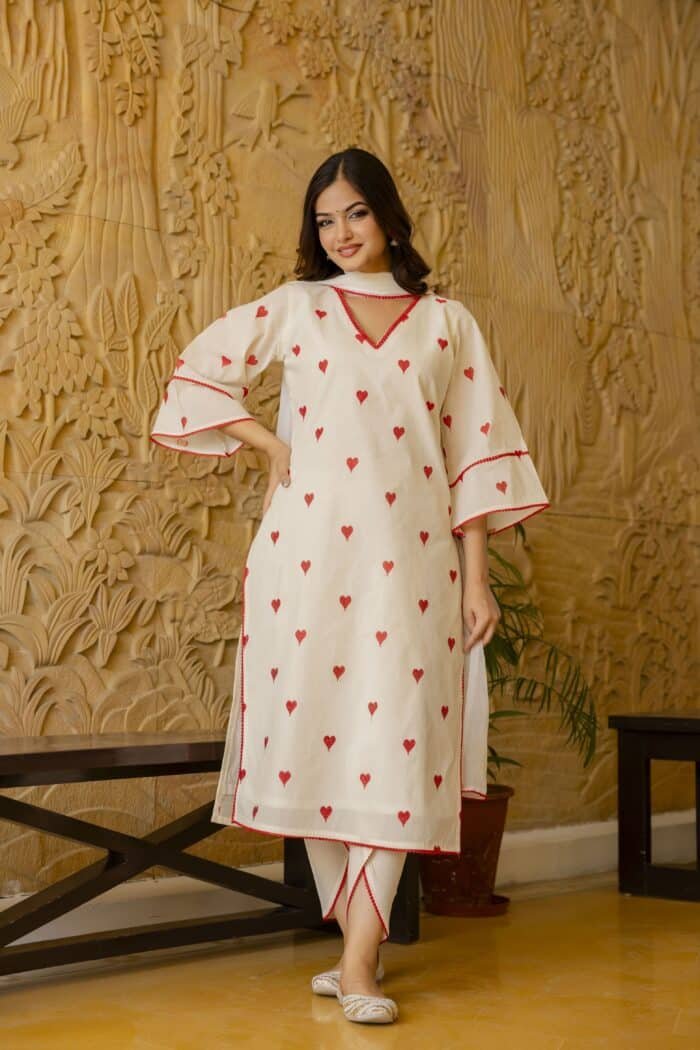 Heart Embroidered Kurta Set - Image 4