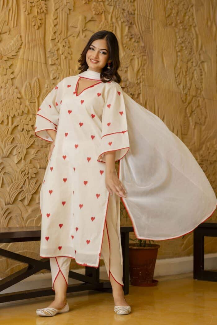 Heart Embroidered Kurta Set - Image 5