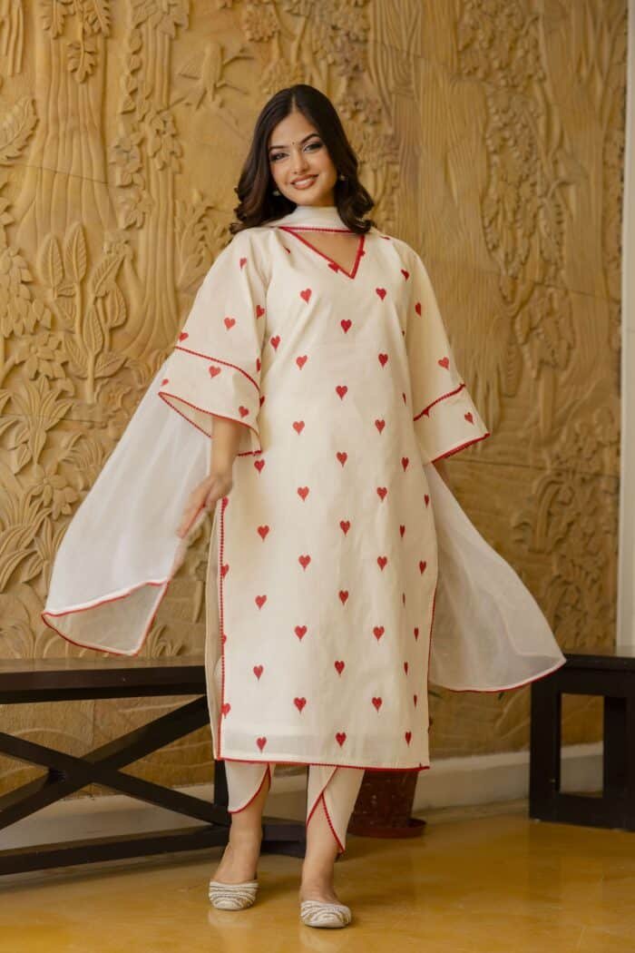 Heart Embroidered Kurta Set - Image 11
