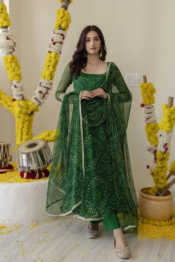 New Green Bandhej Suit Set - Image 1