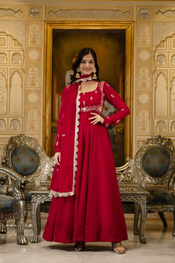 Maharani Handwork Set - Image 5
