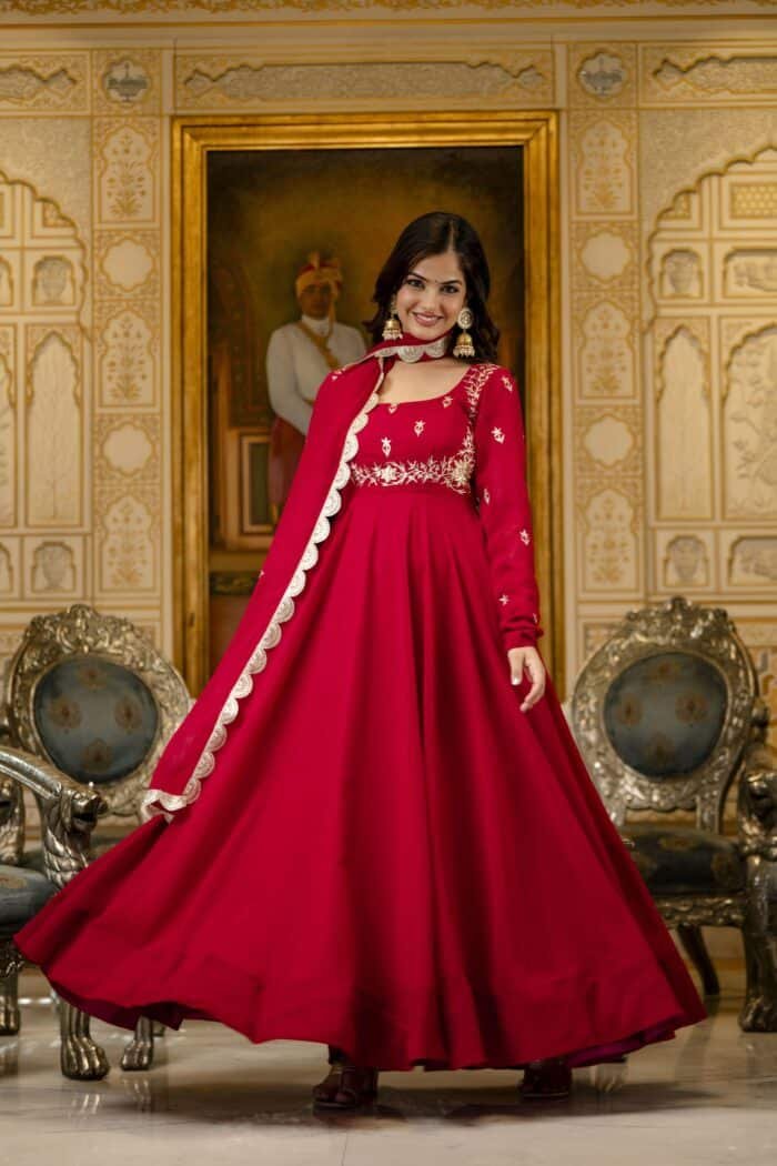Maharani Handwork Set - Image 6
