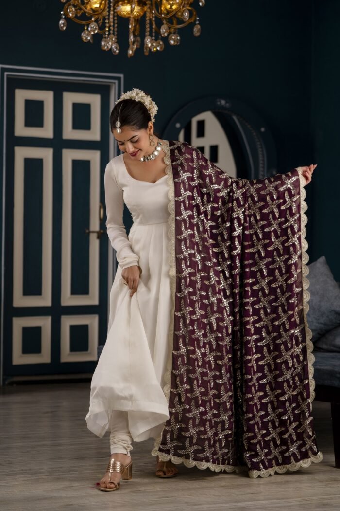 Purple dupatta suit set - Image 4