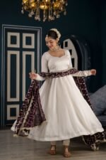 Purple dupatta suit set - Image 6