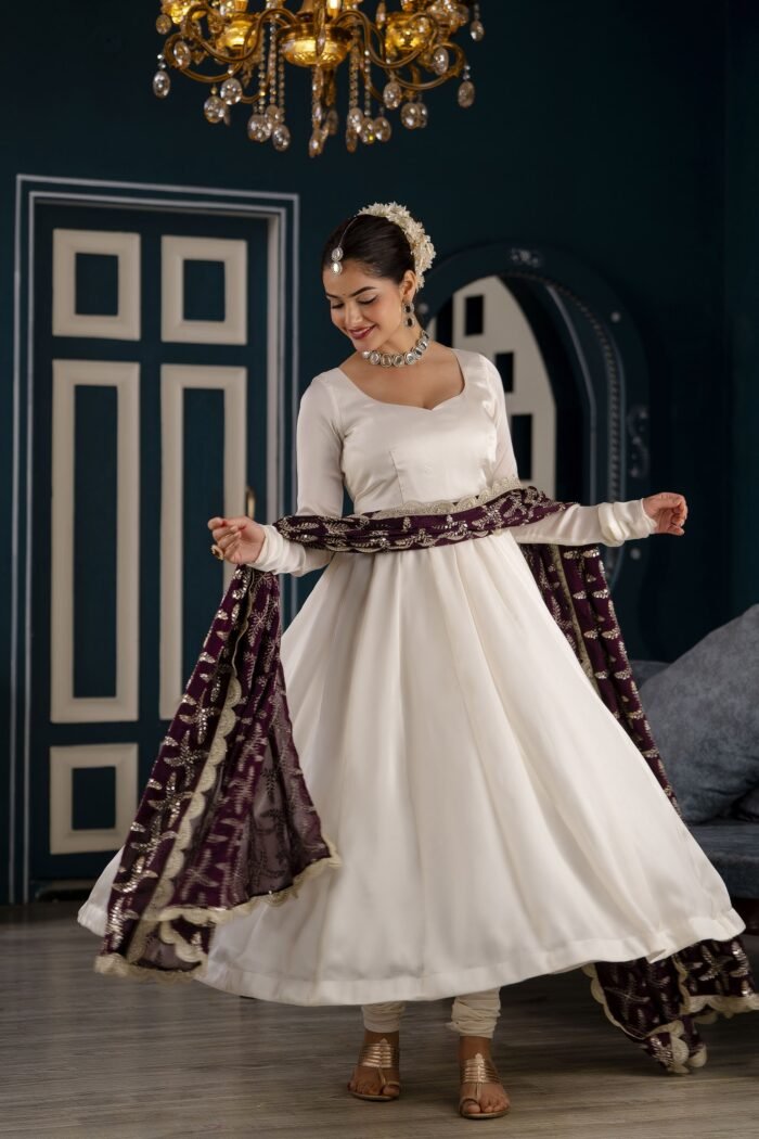 Purple dupatta suit set - Image 6