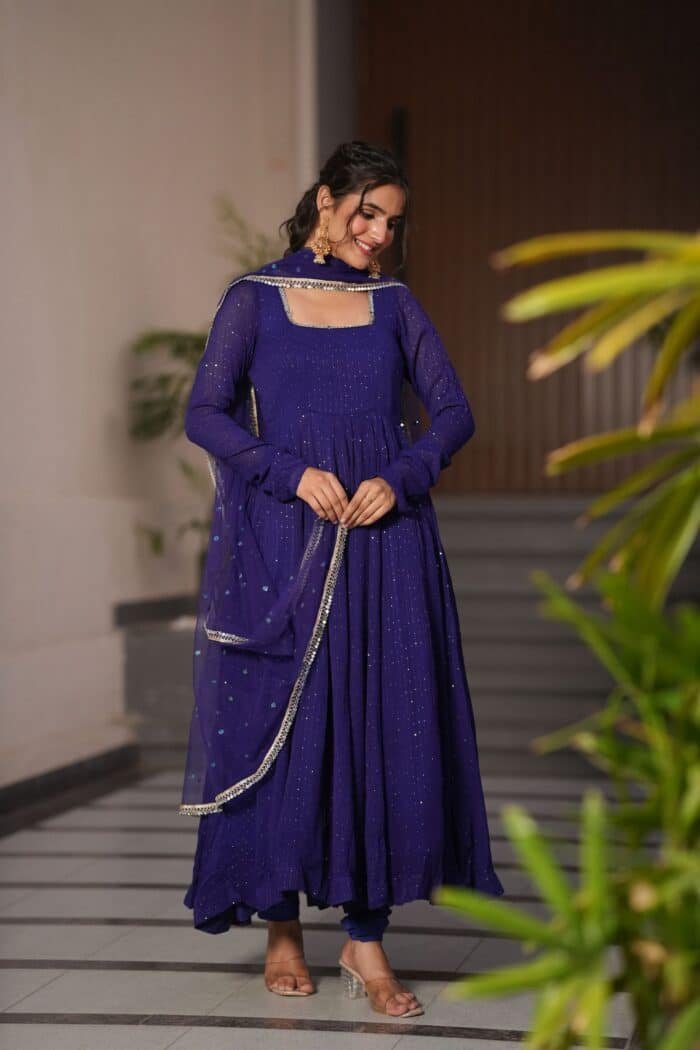 Neel Tara Suit Set - Image 4