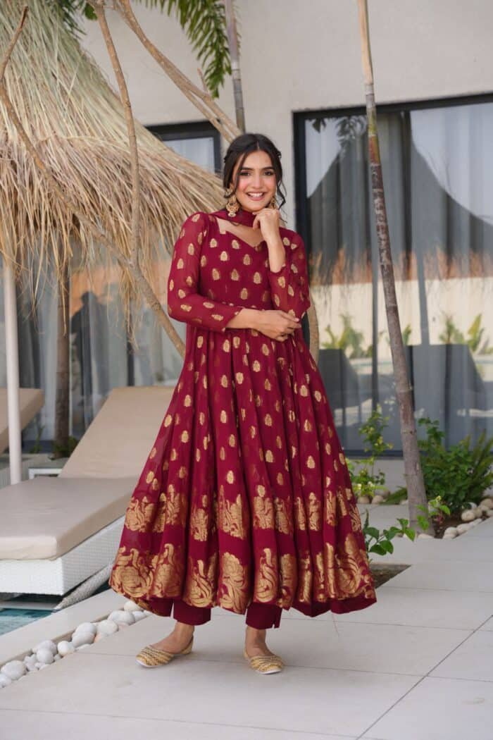 Sunehri Maroon Suit Set - Image 6