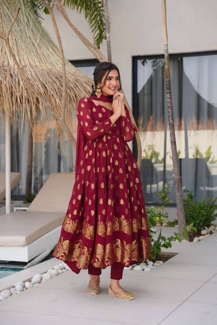 Sunehri Maroon Suit Set - Image 7