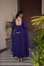Neel Tara Suit Set - Image 5