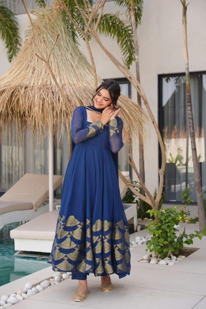 Teal Zari Suit Set - Image 4
