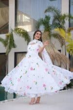 Bagiya Handpainted Suit Set - Image 2