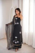 Zara Handpainted Set - Image 7