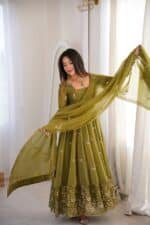 Meera Embroidered Suit Set - Image 3