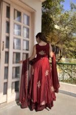 Raktima Silk Suit Set - Image 9