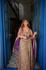 Kanak Embroidered Suit Set - Image 8