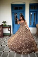Kanak Embroidered Suit Set - Image 3