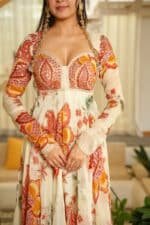 Saavi Embroidered Maxi Set - Image 4