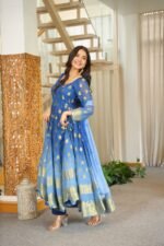 Sunehri Ombre Suit Set - Image 5