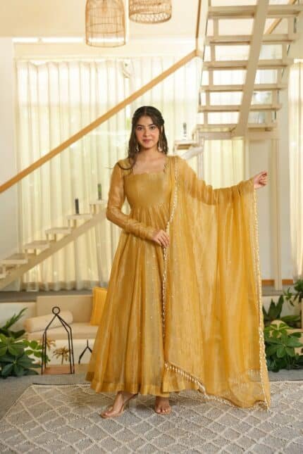 Suvarna Salsa Suit Set