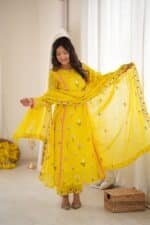 Yamika Mul Chanderi Set - Image 2